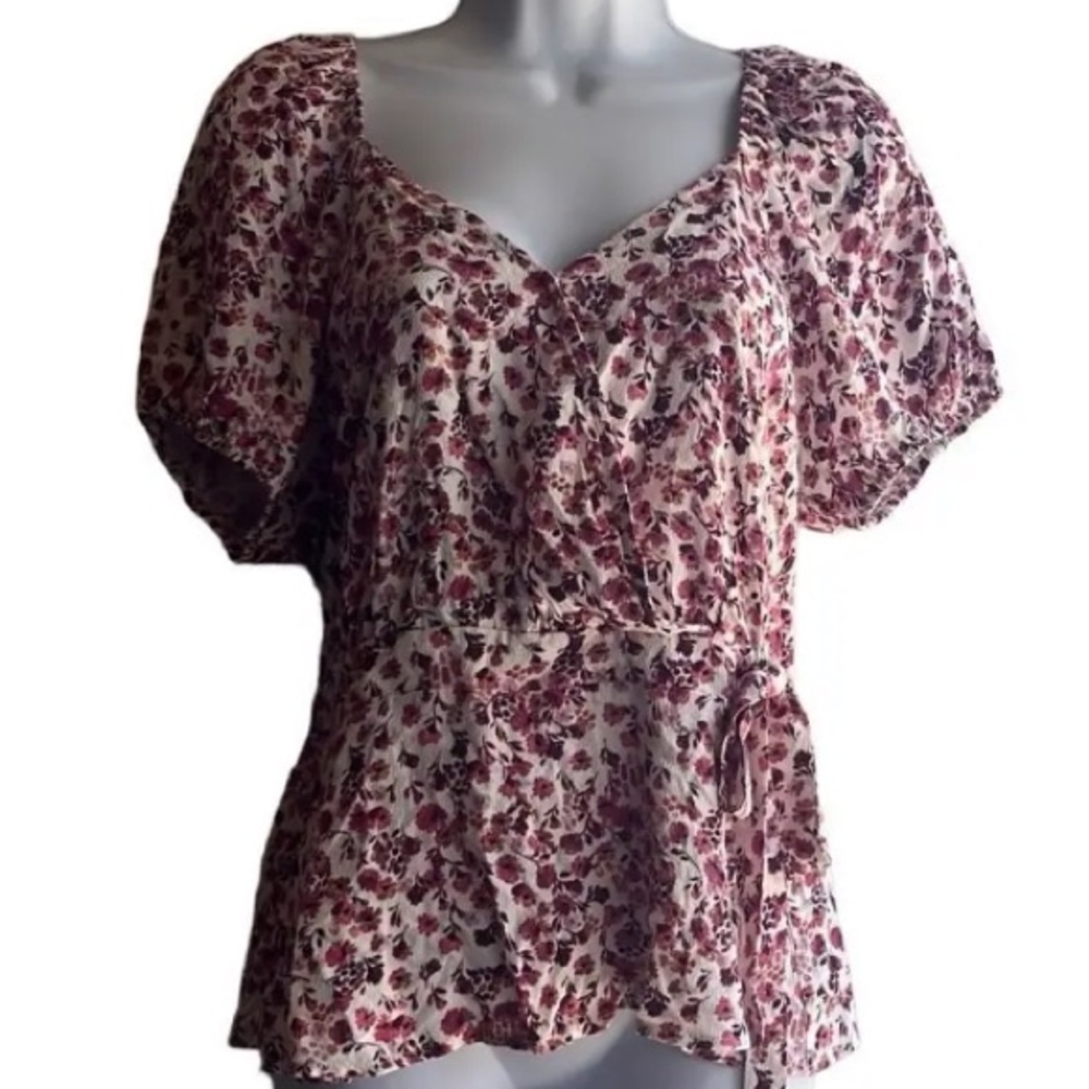 Mason & Belle Womens Small‎ Faux Wrap Top Cream Pink Floral Short Sleeve NWT
